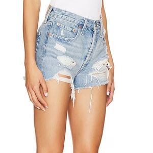 NWT - Levi’s 501 Shorts